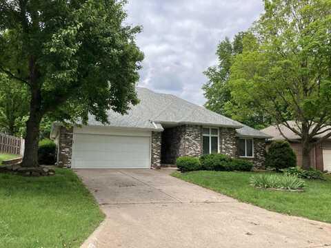 3735 W Edgewood Street, Springfield, MO 65807