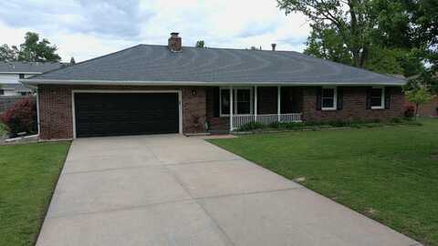 205 W Aven Avenue, Nixa, MO 65714
