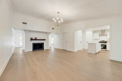 8818 Miami Drive, Rowlett, TX 75088