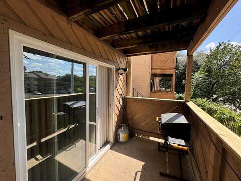 8110 Skillman Street, Dallas, TX 75231