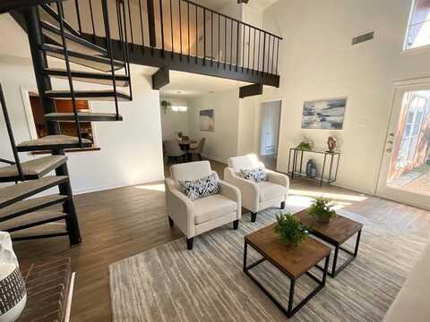 9434 Chimney Corner Lane, Dallas, TX 75243