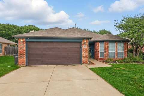 812 Coppin Drive, Fort Worth, TX 76120