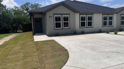 370 N Dallas Street, Palmer, TX 75152