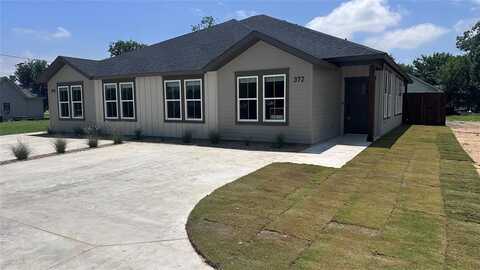 372 N Dallas Street, Palmer, TX 75152
