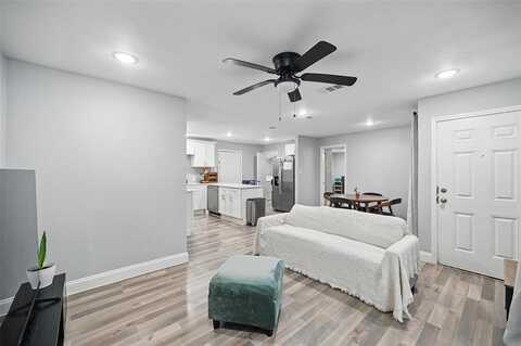 11519 Desdemona Drive, Dallas, TX 75228