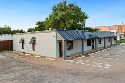 425 S Hampshire Street, Saginaw, TX 76179