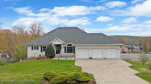106 Beech Lane, Moscow, PA 18444