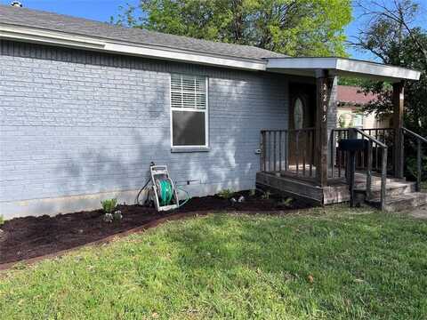 2205 N Farola Drive, Dallas, TX 75228
