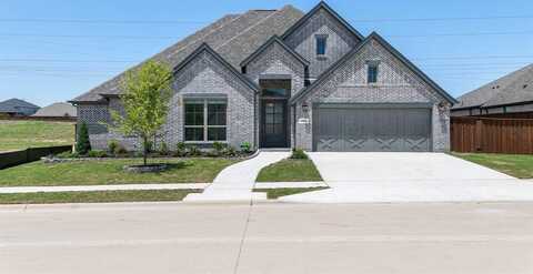 10480 Gray Hills Drive, Fort Worth, TX 76126