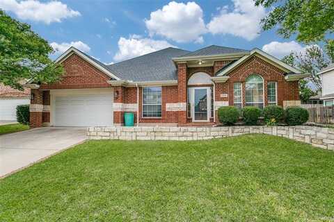 7916 Stansfield Drive, Fort Worth, TX 76137