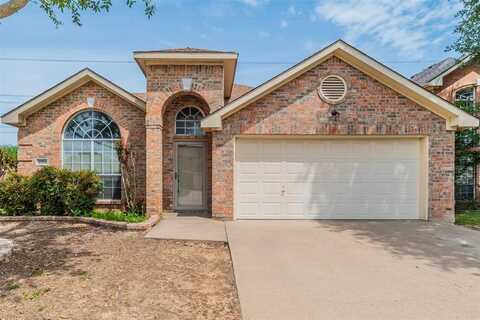 2758 Red Oak Drive, Grand Prairie, TX 75052