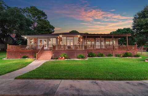 144 Redondo Drive, Gun Barrel City, TX 75156