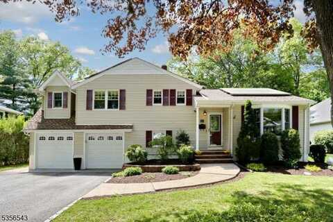 191 Pinelynn Rd, Glen Rock, NJ 07452