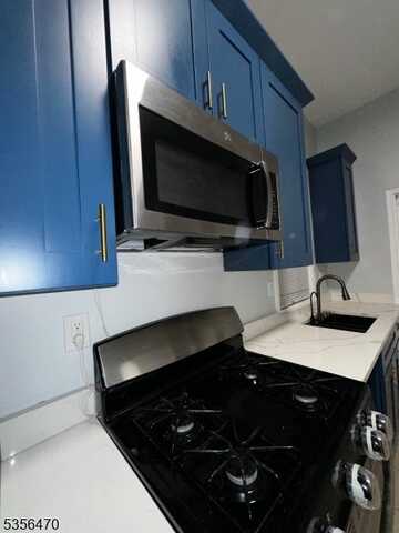 208 E 9Th St, Plainfield, NJ 07060