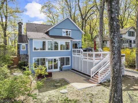 177 W Shore Trl, Sparta, NJ 07871