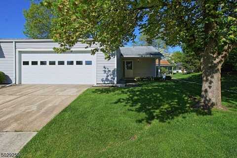 137b Cistus Plz, Monroe, NJ 08831