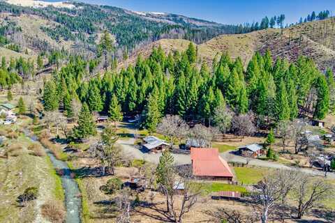 60 Littlefield Lane, Ruth Lake, CA 95526
