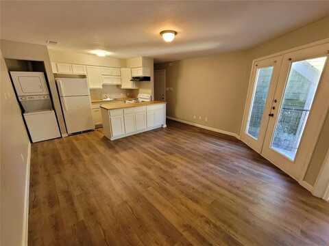 9815 Walnut Street, Dallas, TX 75243