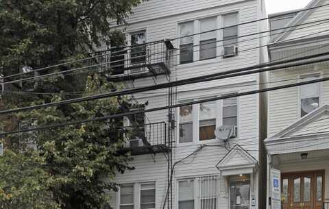 166 SEAVIEW AVE, Greenville, NJ 07305