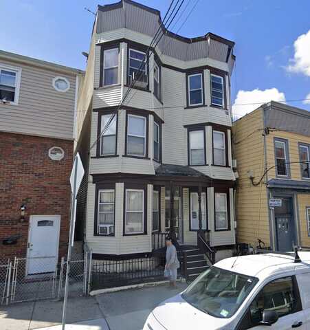 633 61ST ST, West New York, NJ 07093