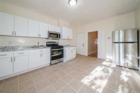 68 ROSE AVE, Greenville, NJ 07305