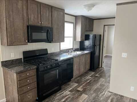 2476 Steele Ct, Decatur, IL 62526