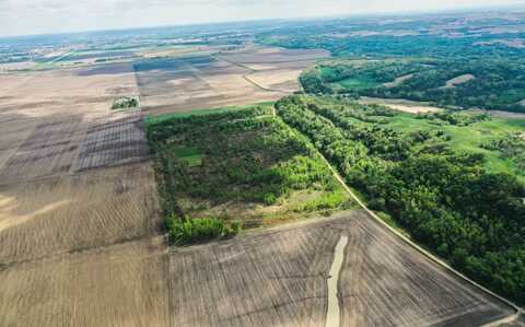 0000 Valencia Rd., Wathena, KS 66090