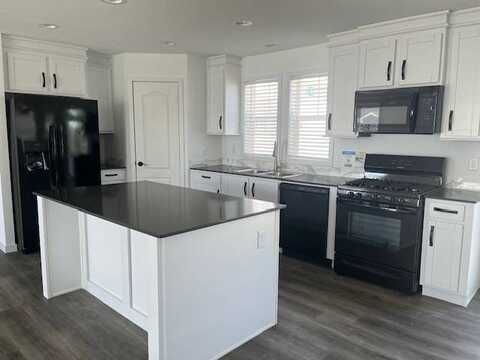 1020 Stonehedge Drive, Howell, MI 48843