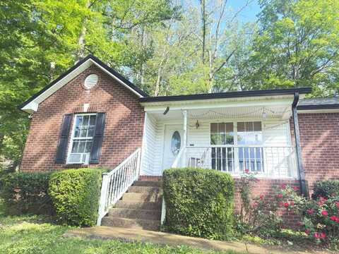 812 Hunters Crossing Ln, Springfield, TN 37172