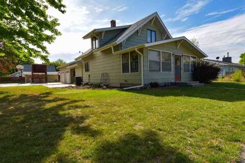 1013 Pacific Street, Cambridge, NE 69022