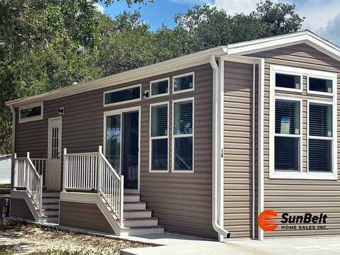 900 Aqua Isles Blvd, Labelle, FL 33935
