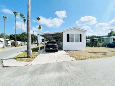 29 Oakwood Dr, Thonotosassa, FL 33592