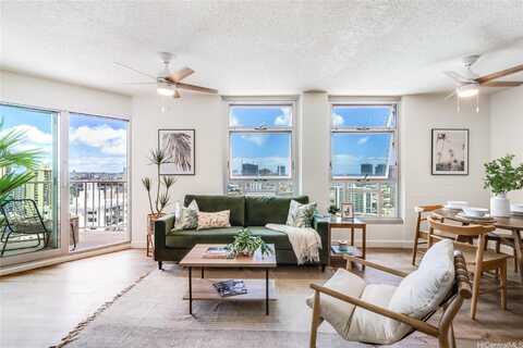 1031 Maunaihi Place, Honolulu, HI 96822