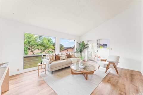 98-1905 Hoala Street, Aiea, HI 96701