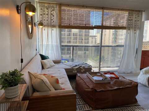 444 Nahua Street, Honolulu, HI 96815