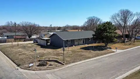 722 Western Ave, Beloit, KS 67420