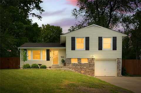 302 BROOKSIDE Drive, Belton, MO 64012