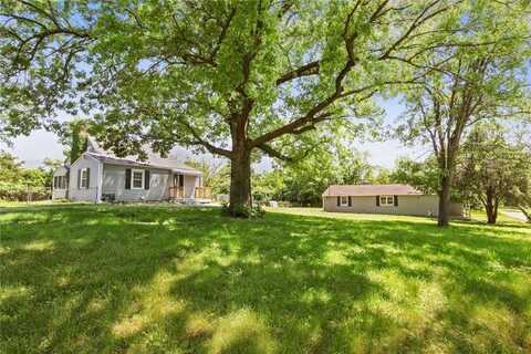 5801 E 56th Street, Kansas City, MO 64129