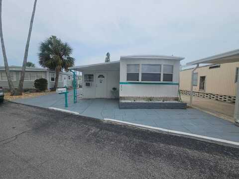 1375 Pasadena Avenue S, Pasadena, FL 33707