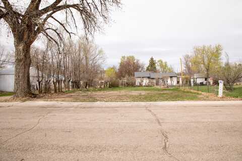 909 Edmunds Street, Belle Fourche, SD 57717
