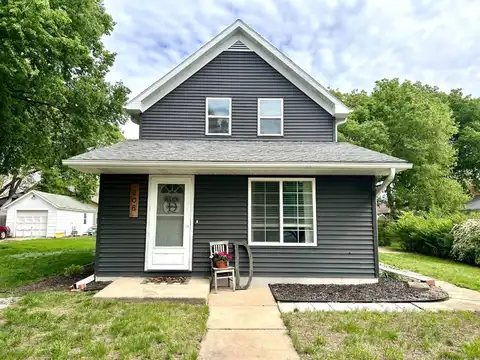 206 W Nemaha St, Blue Hill, NE 68930