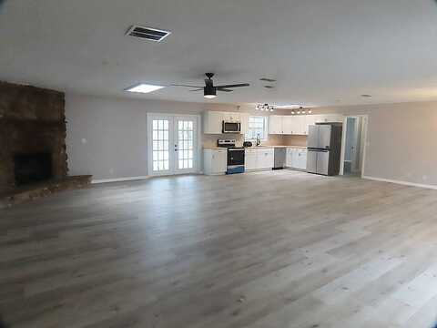 131 Lake Charles Rd, Deland, FL 32724