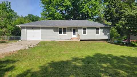 122 SE 421 Road, Warrensburg, MO 64093