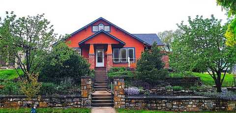 5324 Woodland Avenue, Kansas City, MO 64110