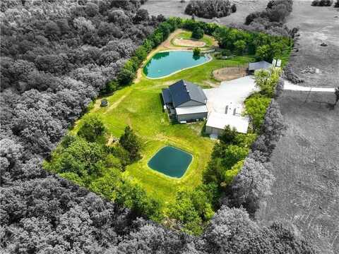 302 SW 31st Street, Oak Grove, MO 64075