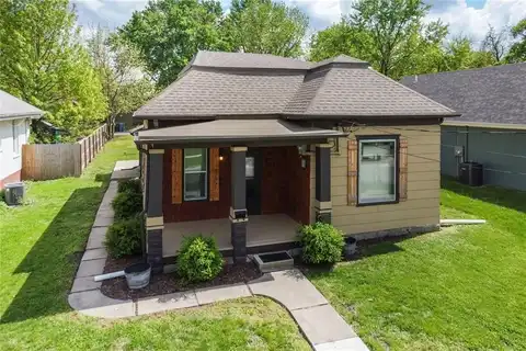 729 Brown Avenue, Osawatomie, KS 66064