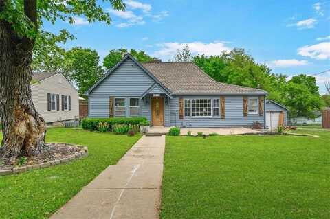1624 Shawnee Street, Leavenworth, KS 66048