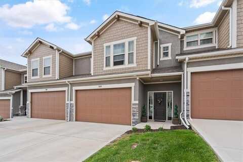 7297 Aaron Street, Parkville, MO 64152
