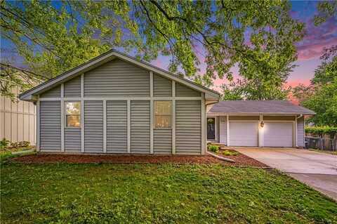 2004 E Wyandotte Street, Olathe, KS 66062