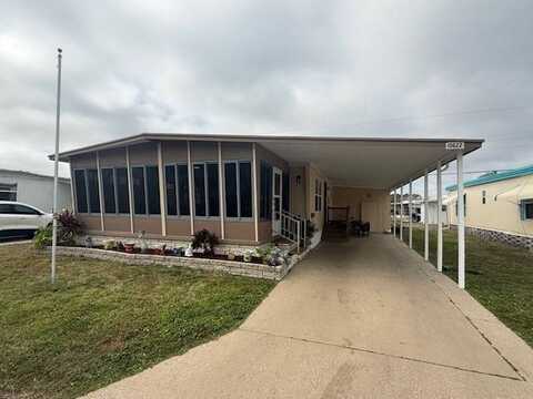 10622 Bay Street NE, Saint Petersburg, FL 33716